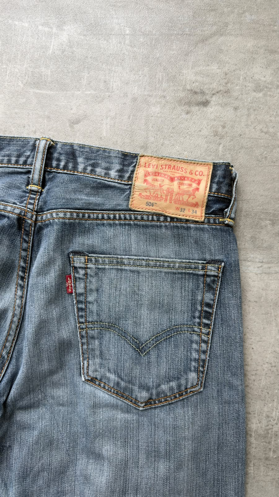 Levi's 504 Jeans (W32 L34)